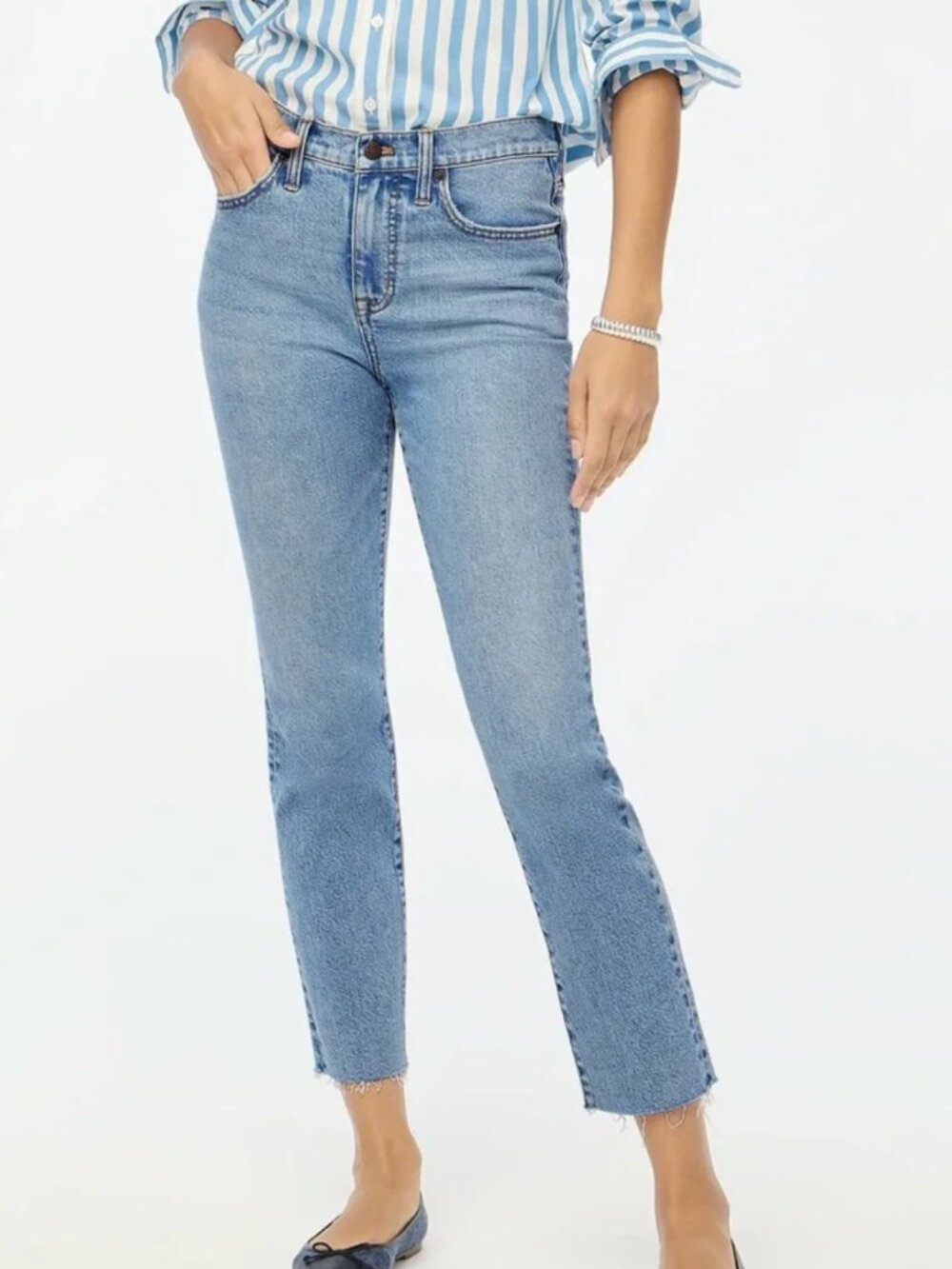 Women's essential straight jean in all-day stretch, medium/light wash